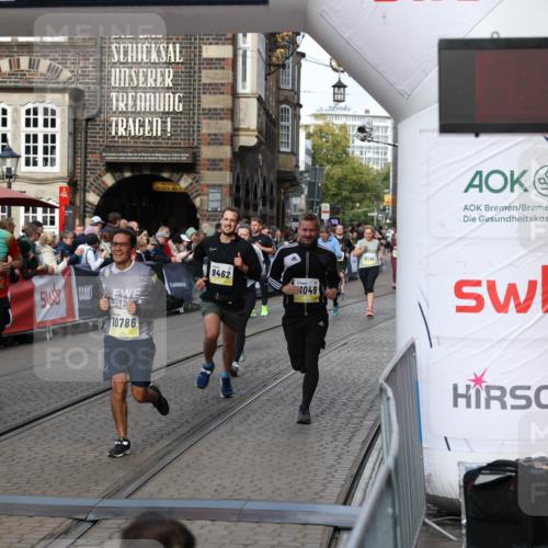 05.10.2025 - 20. swb-Marathon Bremen Yannick Fuchs http://msf.ph/oto/9227894 05.10.2025 10:58:24 Ziel 7077, 9174, 9330, 9462, 9952, 10368, 10398, 10786, 11049, 11562, 11608, 11724 meine-sportfotos.de