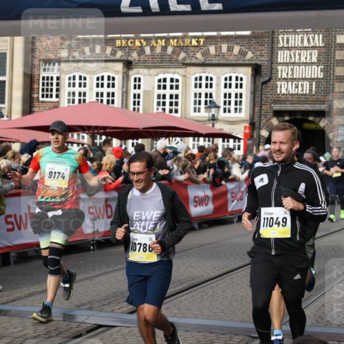05.10.2025 - 20. swb-Marathon Bremen Yannick Fuchs http://msf.ph/oto/9227962 05.10.2025 10:58:26 Ziel 7077, 9174, 9462, 9608, 9952, 10368, 10786, 11049, 11184, 11495, 11562, 11724 meine-sportfotos.de