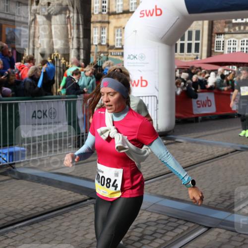 05.10.2025 - 20. swb-Marathon Bremen Yannick Fuchs http://msf.ph/oto/9228040 05.10.2025 10:58:33 Ziel 9174, 9433, 9462, 9608, 9820, 10084, 10586, 11181, 11184, 11291, 11495, 11591, 11700, 11724 meine-sportfotos.de