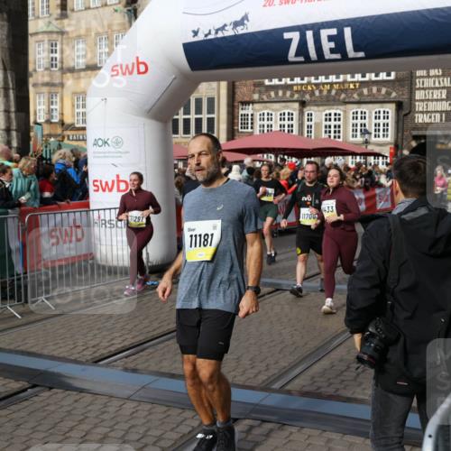 05.10.2025 - 20. swb-Marathon Bremen Yannick Fuchs http://msf.ph/oto/9228053 05.10.2025 10:58:35 Ziel 9433, 9608, 9820, 10055, 10084, 10408, 10586, 11181, 11184, 11291, 11495, 11591, 11700 meine-sportfotos.de