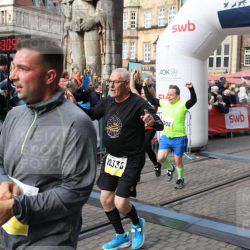 05.10.2025 - 20. swb-Marathon Bremen Yannick Fuchs http://msf.ph/oto/9228063 05.10.2025 11:01:39 Ziel 7908, 9278, 9286, 9322, 9371, 10056, 10157, 10324, 10336, 11194, 11493, 11633 meine-sportfotos.de