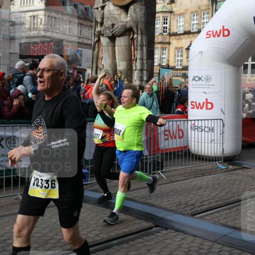 05.10.2025 - 20. swb-Marathon Bremen Yannick Fuchs http://msf.ph/oto/9228089 05.10.2025 11:01:40 Ziel 7908, 9278, 9286, 9322, 9371, 10030, 10056, 10157, 10324, 10336, 11194, 11223, 11493, 11633 meine-sportfotos.de