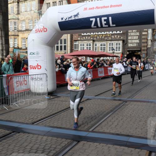05.10.2025 - 20. swb-Marathon Bremen Yannick Fuchs http://msf.ph/oto/9228147 05.10.2025 11:01:41 Ziel 7908, 9278, 9286, 9322, 9371, 9432, 10030, 10056, 10157, 10324, 10336, 11194, 11223, 11493, 11633 meine-sportfotos.de