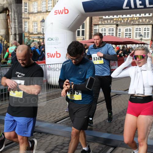 05.10.2025 - 20. swb-Marathon Bremen Yannick Fuchs http://msf.ph/oto/9228383 05.10.2025 10:58:53 Ziel 7163, 8585, 9346, 9359, 9370, 9540, 9622, 9714, 10263, 10561, 10591, 10679, 10871, 11078, 11290, 11651 meine-sportfotos.de