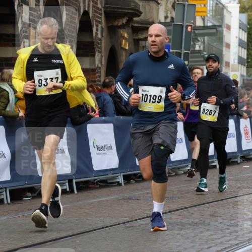 05.10.2025 - 20. swb-Marathon Bremen Strokosch-Dieckow http://msf.ph/oto/9228433 05.10.2025 10:50:33 Ziel 9267, 9299, 9337, 9578, 9986, 10199, 10251, 11062, 11466, 11660 meine-sportfotos.de