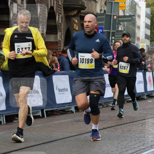 05.10.2025 - 20. swb-Marathon Bremen Strokosch-Dieckow http://msf.ph/oto/9228447 05.10.2025 10:50:33 Ziel 9267, 9299, 9337, 9578, 9986, 10199, 10251, 11062, 11466, 11660 meine-sportfotos.de