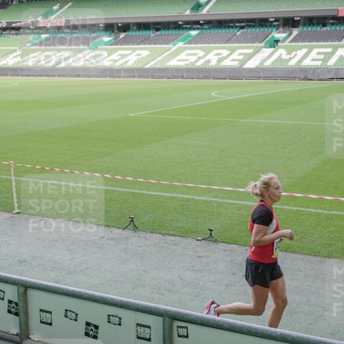 05.10.2025 - 20. swb-Marathon Bremen Michael Burmester http://msf.ph/oto/9228449 05.10.2025 10:26:17 Laufen im Stadion 8000, 9170, 9250, 9290, 9361, 9545, 9590, 9849, 9865, 9884, 9919, 9963, 10044, 10053, 10090, 10304, 10306, 10348, 10431, 10447, 10474, 10554, 10559, 10624, 10633, 10649, 10682, 10780, 10816, 10851, 10961, 11178, 11346, 11422, 11488, 11617, 11648, 11666, 11715, 11745, 9006, 9614, 9849, 9967, 10505, 10666, 11316, 11403, 11503, 11745 meine-sportfotos.de
