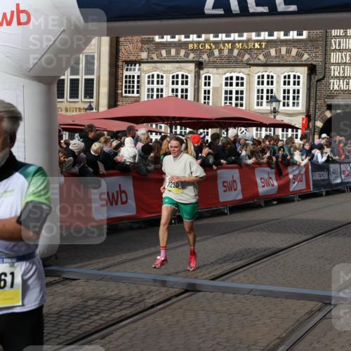 05.10.2025 - 20. swb-Marathon Bremen Yannick Fuchs http://msf.ph/oto/9228467 05.10.2025 10:58:56 Ziel 8585, 9346, 9370, 9540, 9622, 10263, 10560, 10561, 11290, 11483, 11651 meine-sportfotos.de