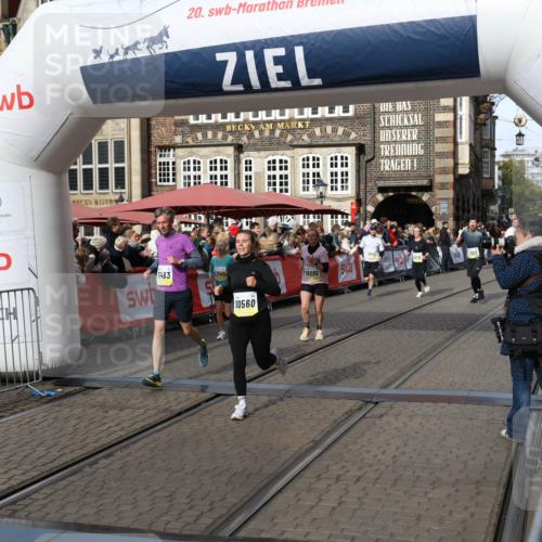 05.10.2025 - 20. swb-Marathon Bremen Yannick Fuchs http://msf.ph/oto/9228599 05.10.2025 10:59:00 Ziel 9349, 9518, 9542, 10080, 10263, 10560, 10561, 11290, 11483, 11612, 11651 meine-sportfotos.de
