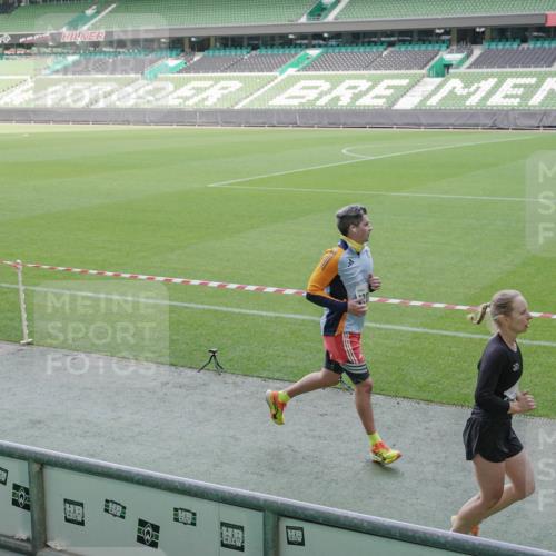 05.10.2025 - 20. swb-Marathon Bremen Michael Burmester http://msf.ph/oto/9228649 05.10.2025 10:26:39 Laufen im Stadion 8000, 9009, 9202, 9250, 9285, 9290, 9362, 9396, 9400, 9411, 9545, 9590, 9678, 9876, 9878, 9897, 9921, 9960, 9963, 10044, 10045, 10053, 10090, 10091, 10277, 10304, 10411, 10431, 10447, 10559, 10624, 10633, 10649, 10682, 10773, 10780, 10792, 10816, 10823, 10851, 11362, 11488, 11585, 11617, 11648, 11683, 11714, 11715, 9170, 9361, 9865, 9884, 9919, 10306, 10348, 10474, 10554, 10961, 11178, 11346, 11422, 11617, 11666 meine-sportfotos.de