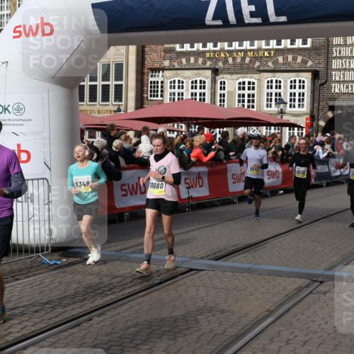 05.10.2025 - 20. swb-Marathon Bremen Yannick Fuchs http://msf.ph/oto/9228650 05.10.2025 10:59:01 Ziel 9349, 9518, 9542, 9601, 10080, 10263, 10560, 11290, 11483, 11612, 11651 meine-sportfotos.de