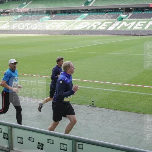 05.10.2025 - 20. swb-Marathon Bremen Michael Burmester http://msf.ph/oto/9228742 05.10.2025 10:26:50 Laufen im Stadion 28, 8000, 9009, 9202, 9250, 9270, 9285, 9290, 9351, 9362, 9396, 9400, 9411, 9545, 9590, 9678, 9876, 9878, 9885, 9897, 9921, 9960, 9961, 9963, 10045, 10053, 10090, 10091, 10092, 10277, 10304, 10351, 10411, 10431, 10447, 10568, 10633, 10649, 10682, 10773, 10792, 10823, 10851, 10898, 11362, 11488, 11585, 11645, 11648, 11683, 11714, 11715, 9170, 10044, 10554, 10559, 10624, 10780, 10816, 10961, 11178, 11422, 11617 meine-sportfotos.de