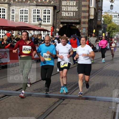 05.10.2025 - 20. swb-Marathon Bremen Yannick Fuchs http://msf.ph/oto/9229145 05.10.2025 11:02:09 Ziel 9324, 9536, 9686, 10837, 10855, 10879, 10887, 10944, 11415, 11459 meine-sportfotos.de