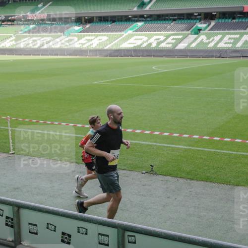 05.10.2025 - 20. swb-Marathon Bremen Michael Burmester http://msf.ph/oto/9229192 05.10.2025 10:27:43 Laufen im Stadion 28, 1138, 9270, 9339, 9351, 9397, 9413, 9500, 9546, 9670, 9709, 9711, 9961, 10177, 10319, 10452, 10509, 10634, 10637, 10639, 10661, 10676, 10750, 10818, 10822, 10850, 10858, 10898, 10947, 11074, 11167, 11189, 11299, 11327, 11446, 11462, 11659, 11678, 9009, 9202, 9270, 9285, 9351, 9362, 9400, 9411, 9678, 9876, 9878, 9885, 9897, 9921, 9960, 10045, 10091, 10092, 10277, 10351, 10411, 10568, 10773, 10792, 11362, 11585, 11645, 11683 meine-sportfotos.de