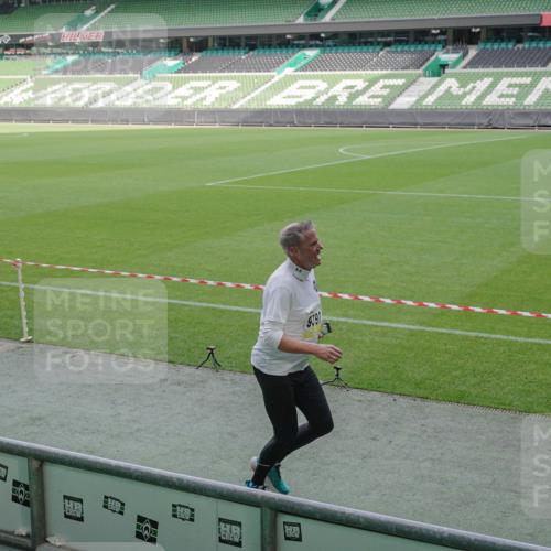 05.10.2025 - 20. swb-Marathon Bremen Michael Burmester http://msf.ph/oto/9229216 05.10.2025 10:27:48 Laufen im Stadion 28, 1138, 7414, 9244, 9339, 9397, 9413, 9500, 9546, 9670, 9709, 9711, 9961, 10177, 10211, 10319, 10452, 10509, 10634, 10637, 10639, 10661, 10676, 10750, 10818, 10822, 10850, 10858, 10947, 11074, 11167, 11189, 11268, 11299, 11327, 11446, 11462, 11659, 11678, 9270, 9351, 9362, 9400, 9411, 9678, 9876, 9885, 9921, 9960, 9961, 10045, 10091, 10092, 10277, 10351, 10411, 10568, 10792, 10898, 11362, 11585, 11645, 11683 meine-sportfotos.de