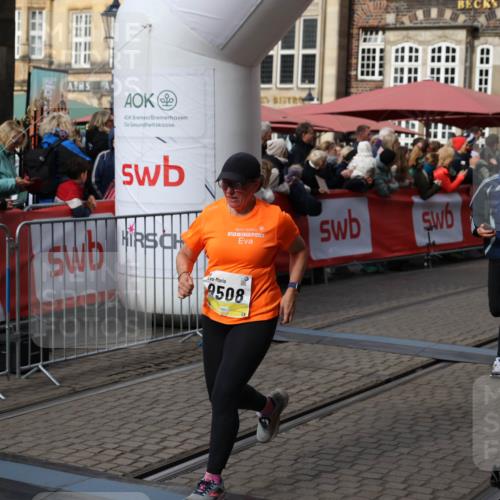05.10.2025 - 20. swb-Marathon Bremen Yannick Fuchs http://msf.ph/oto/9229269 05.10.2025 10:59:22 Ziel 9219, 9454, 9508, 9692, 10039, 10143, 10200, 10274, 10353, 11207, 11400 meine-sportfotos.de