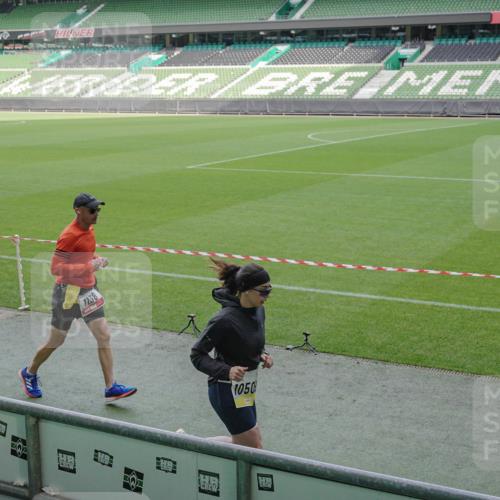 05.10.2025 - 20. swb-Marathon Bremen Michael Burmester http://msf.ph/oto/9229280 05.10.2025 10:27:55 Laufen im Stadion 1138, 7414, 9200, 9206, 9207, 9222, 9223, 9244, 9339, 9397, 9413, 9500, 9546, 9670, 9709, 9711, 10177, 10211, 10319, 10382, 10452, 10509, 10637, 10639, 10661, 10667, 10676, 10688, 10818, 10822, 10850, 10858, 10947, 11074, 11167, 11189, 11268, 11299, 11327, 11446, 11462, 11628, 11659, 11678, 11705, 28, 9270, 9351, 9362, 9678, 9709, 9876, 9885, 9961, 10091, 10092, 10277, 10351, 10411, 10568, 10634, 10750, 10792, 10898, 10947, 11645, 11683 meine-sportfotos.de