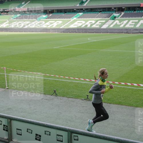 05.10.2025 - 20. swb-Marathon Bremen Michael Burmester http://msf.ph/oto/9229305 05.10.2025 10:27:57 Laufen im Stadion 1138, 7414, 9200, 9206, 9207, 9222, 9223, 9244, 9293, 9339, 9397, 9413, 9546, 9670, 10177, 10211, 10319, 10350, 10382, 10452, 10509, 10637, 10661, 10667, 10676, 10688, 10818, 10822, 10850, 10858, 11074, 11167, 11189, 11268, 11299, 11327, 11446, 11462, 11498, 11579, 11628, 11659, 11678, 11705, 28, 9270, 9351, 9362, 9500, 9709, 9711, 9876, 9885, 9961, 10091, 10092, 10351, 10411, 10568, 10634, 10639, 10750, 10792, 10898, 10947, 11645, 11683 meine-sportfotos.de