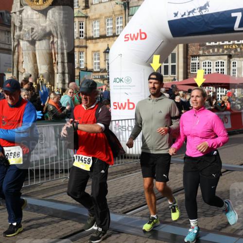 05.10.2025 - 20. swb-Marathon Bremen Yannick Fuchs http://msf.ph/oto/9229406 05.10.2025 11:02:15 Ziel 9324, 9363, 9426, 9536, 9686, 10301, 10508, 10855, 10879, 10887, 11014, 11459 meine-sportfotos.de