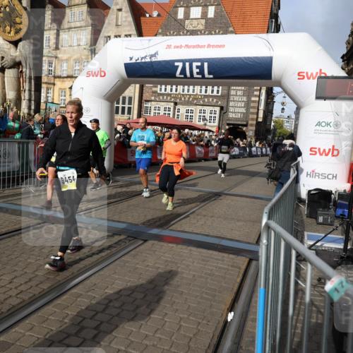 05.10.2025 - 20. swb-Marathon Bremen Yannick Fuchs http://msf.ph/oto/9229503 05.10.2025 10:59:28 Ziel 9183, 9454, 9635, 10200, 10274, 10407, 11006, 11007, 11207, 11400 meine-sportfotos.de