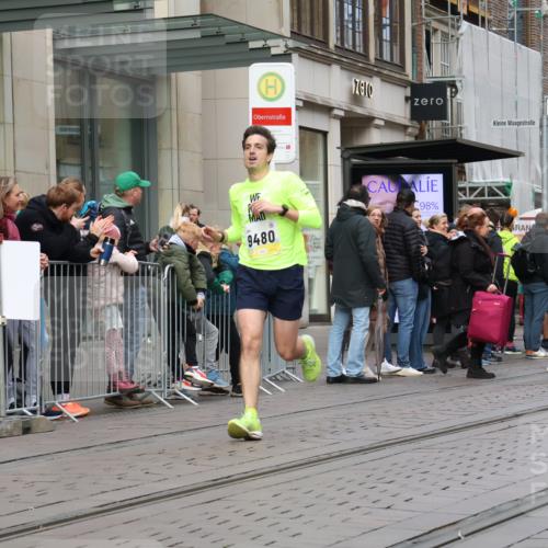 05.10.2025 - 20. swb-Marathon Bremen Strokosch-Dieckow http://msf.ph/oto/9229722 05.10.2025 10:36:53 Ziel 9480, 9565, 10704, 11213, 9480, 9565, 10704, 11213 meine-sportfotos.de