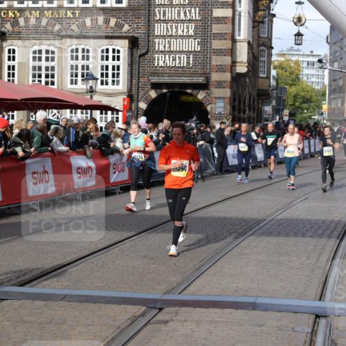 05.10.2025 - 20. swb-Marathon Bremen Yannick Fuchs http://msf.ph/oto/9229801 05.10.2025 11:02:22 Ziel 9363, 10130, 10508, 11340, 11454, 11646 meine-sportfotos.de