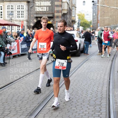 05.10.2025 - 20. swb-Marathon Bremen Yannick Fuchs http://msf.ph/oto/9230176 05.10.2025 09:20:24 Ziel  meine-sportfotos.de
