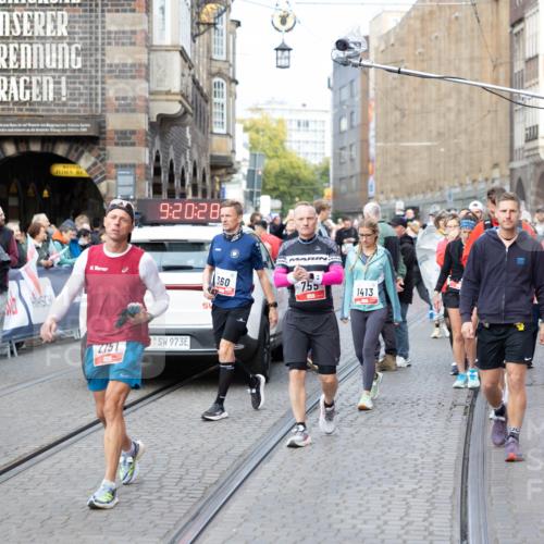 05.10.2025 - 20. swb-Marathon Bremen Yannick Fuchs http://msf.ph/oto/9230191 05.10.2025 09:20:28 Ziel  meine-sportfotos.de