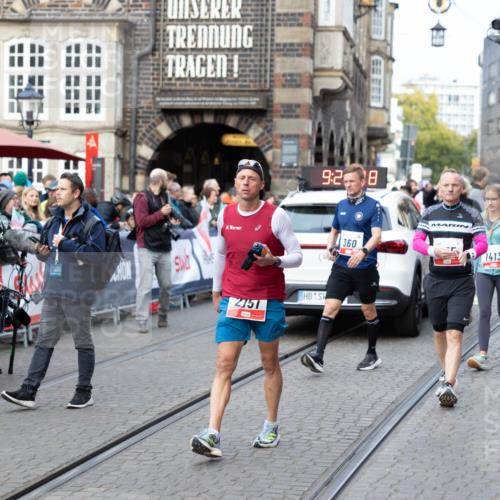 05.10.2025 - 20. swb-Marathon Bremen Yannick Fuchs http://msf.ph/oto/9230219 05.10.2025 09:20:28 Ziel  meine-sportfotos.de