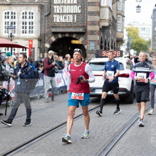 05.10.2025 - 20. swb-Marathon Bremen Yannick Fuchs http://msf.ph/oto/9230222 05.10.2025 09:20:28 Ziel  meine-sportfotos.de