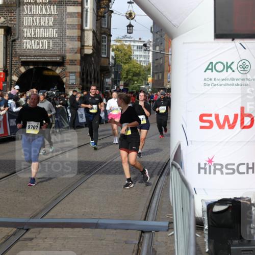 05.10.2025 - 20. swb-Marathon Bremen Yannick Fuchs http://msf.ph/oto/9230289 05.10.2025 11:02:34 Ziel 9707, 9802, 9839, 10093, 10194, 10615, 10821, 10829, 10982, 10983, 11386, 11537, 11538 meine-sportfotos.de