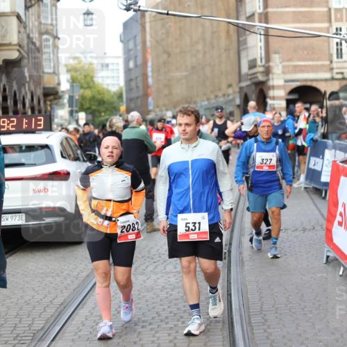 05.10.2025 - 20. swb-Marathon Bremen Yannick Fuchs http://msf.ph/oto/9230293 05.10.2025 09:21:14 Ziel  meine-sportfotos.de