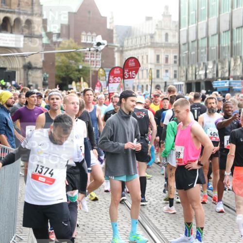 05.10.2025 - 20. swb-Marathon Bremen Yannick Fuchs http://msf.ph/oto/9230298 05.10.2025 09:21:17 Ziel  meine-sportfotos.de