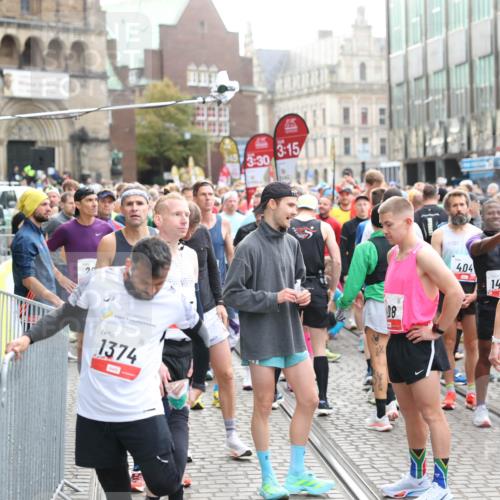 05.10.2025 - 20. swb-Marathon Bremen Yannick Fuchs http://msf.ph/oto/9230318 05.10.2025 09:21:17 Ziel  meine-sportfotos.de