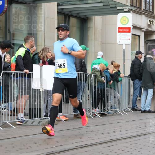 05.10.2025 - 20. swb-Marathon Bremen Strokosch-Dieckow http://msf.ph/oto/9230319 05.10.2025 10:37:44 Ziel 9755, 11328, 11465, 9755, 11328, 11465 meine-sportfotos.de