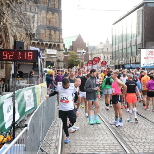 05.10.2025 - 20. swb-Marathon Bremen Yannick Fuchs http://msf.ph/oto/9230329 05.10.2025 09:21:18 Ziel  meine-sportfotos.de