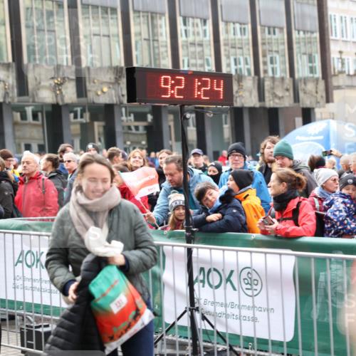 05.10.2025 - 20. swb-Marathon Bremen Yannick Fuchs http://msf.ph/oto/9230404 05.10.2025 09:21:24 Ziel  meine-sportfotos.de