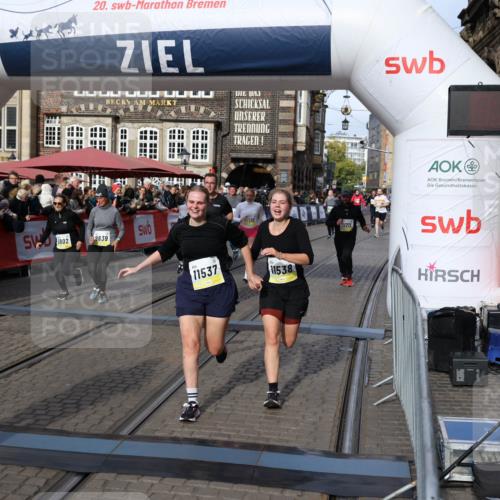 05.10.2025 - 20. swb-Marathon Bremen Yannick Fuchs http://msf.ph/oto/9230482 05.10.2025 11:02:37 Ziel 9468, 9647, 9707, 9802, 9839, 10033, 10093, 10615, 10982, 10983, 11110, 11537, 11538, 11711 meine-sportfotos.de