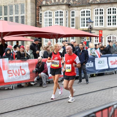 05.10.2025 - 20. swb-Marathon Bremen Yannick Fuchs http://msf.ph/oto/9230516 05.10.2025 09:50:00 Ziel  meine-sportfotos.de