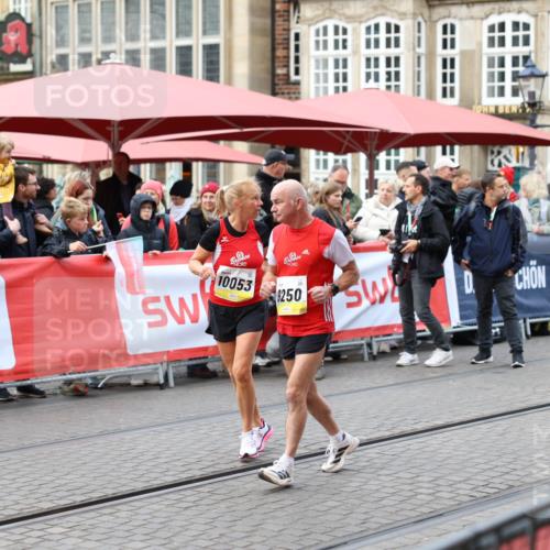 05.10.2025 - 20. swb-Marathon Bremen Yannick Fuchs http://msf.ph/oto/9230533 05.10.2025 09:50:01 Ziel  meine-sportfotos.de