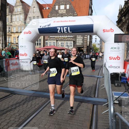 05.10.2025 - 20. swb-Marathon Bremen Yannick Fuchs http://msf.ph/oto/9230543 05.10.2025 11:02:38 Ziel 9468, 9647, 9707, 9802, 9839, 10033, 10595, 10598, 10615, 11110, 11160, 11537, 11538, 11711 meine-sportfotos.de