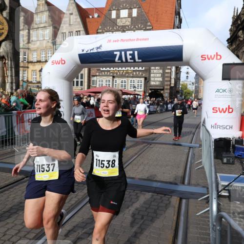 05.10.2025 - 20. swb-Marathon Bremen Yannick Fuchs http://msf.ph/oto/9230582 05.10.2025 11:02:38 Ziel 9468, 9647, 9707, 9802, 9839, 10033, 10595, 10598, 10615, 11110, 11160, 11537, 11538, 11711 meine-sportfotos.de