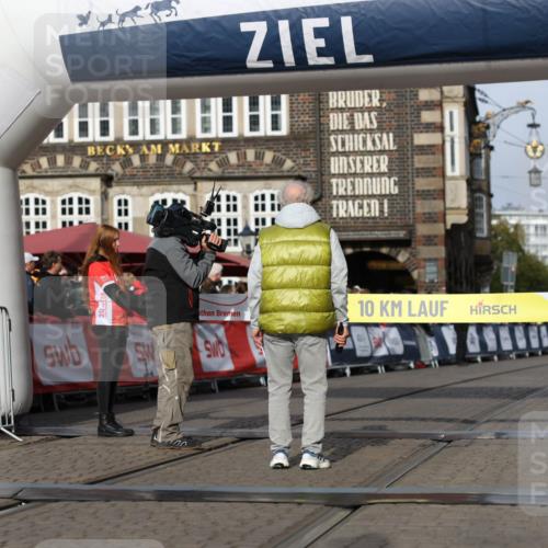 05.10.2025 - 20. swb-Marathon Bremen Yannick Fuchs http://msf.ph/oto/9230777 05.10.2025 10:26:15 Ziel  meine-sportfotos.de