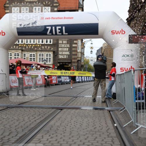 05.10.2025 - 20. swb-Marathon Bremen Yannick Fuchs http://msf.ph/oto/9230854 05.10.2025 10:27:10 Ziel 35 meine-sportfotos.de