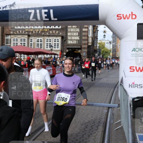 05.10.2025 - 20. swb-Marathon Bremen Yannick Fuchs http://msf.ph/oto/9230855 05.10.2025 11:02:43 Ziel 9468, 9647, 9802, 9839, 10033, 10595, 10598, 10615, 10825, 10826, 11110, 11160, 11537, 11538, 11711 meine-sportfotos.de