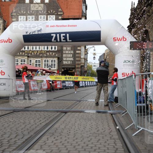 05.10.2025 - 20. swb-Marathon Bremen Yannick Fuchs http://msf.ph/oto/9230864 05.10.2025 10:27:10 Ziel 35 meine-sportfotos.de
