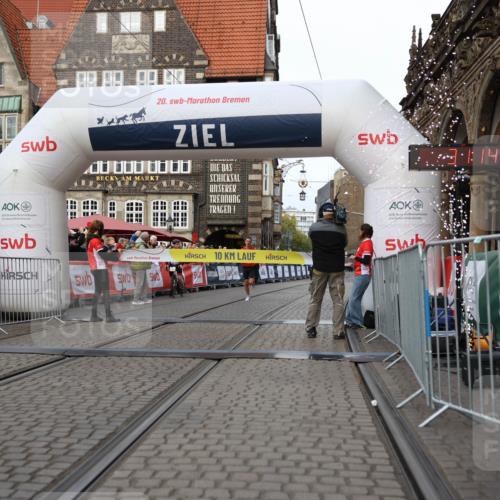 05.10.2025 - 20. swb-Marathon Bremen Yannick Fuchs http://msf.ph/oto/9230868 05.10.2025 10:27:10 Ziel 35 meine-sportfotos.de