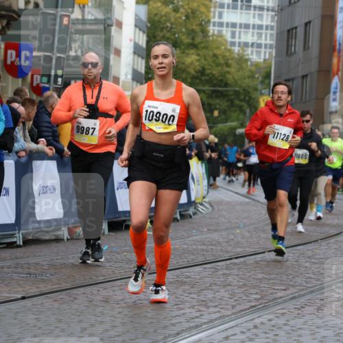05.10.2025 - 20. swb-Marathon Bremen Strokosch-Dieckow http://msf.ph/oto/9230999 05.10.2025 10:52:16 Ziel 9584, 9955, 9987, 10038, 10507, 10719, 10900, 10927, 10942, 11128, 11458, 11491, 11665 meine-sportfotos.de