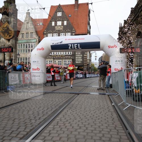 05.10.2025 - 20. swb-Marathon Bremen Yannick Fuchs http://msf.ph/oto/9231100 05.10.2025 10:27:12 Ziel 35 meine-sportfotos.de