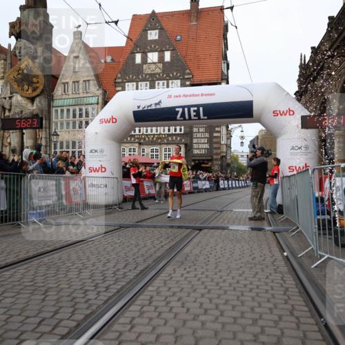 05.10.2025 - 20. swb-Marathon Bremen Yannick Fuchs http://msf.ph/oto/9231140 05.10.2025 10:27:13 Ziel 35 meine-sportfotos.de